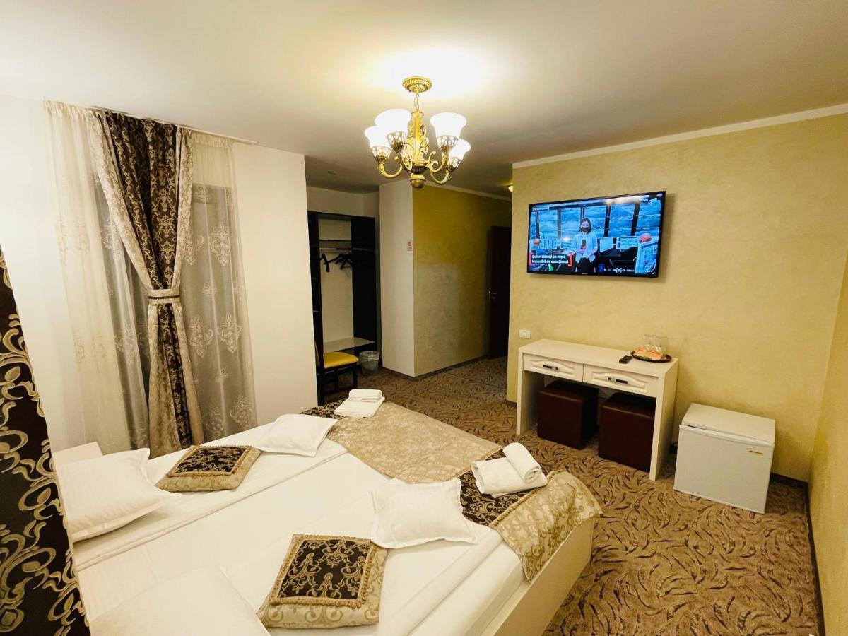 Pensiunea Ianis Piatra Neamt Piatra Neamţ Exterior foto