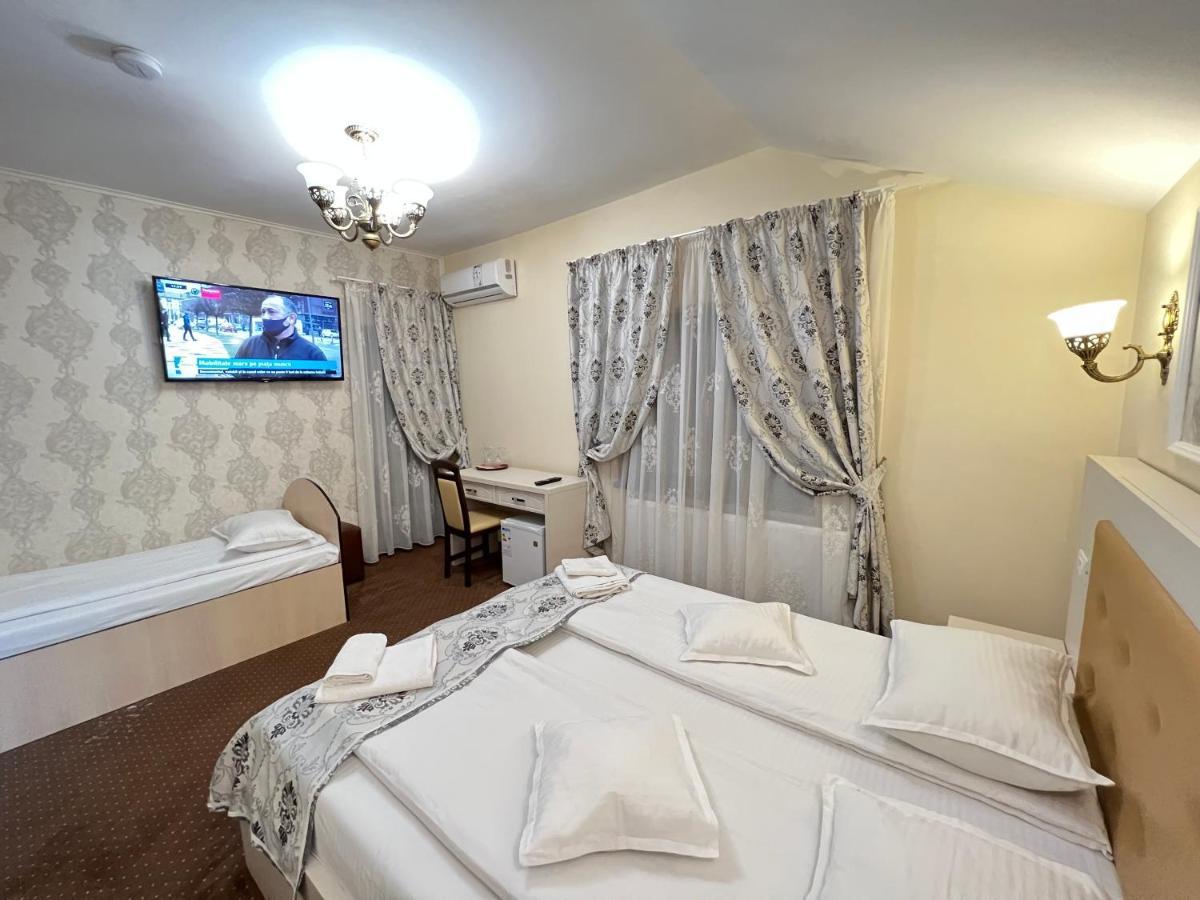 Pensiunea Ianis Piatra Neamt Piatra Neamţ Exterior foto